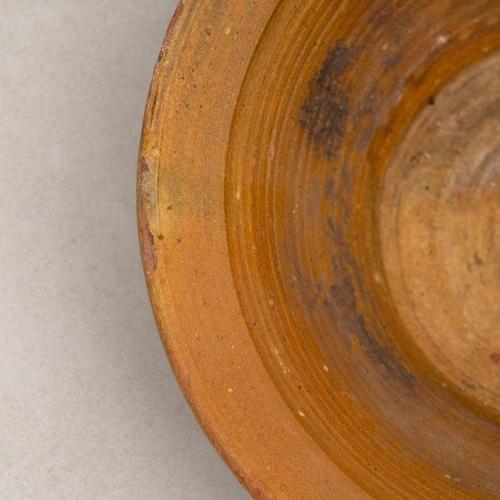 Ceramic 20th Century Rustic Ceramic Plate Vase in Earth Tone, 1940s For Sale - Image 7 of 13