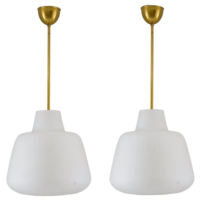 White Large Modern Scandinavian Glass Pendants attributed to Asea, 1940s, Set of 2 For Sale - Image 8 of 8