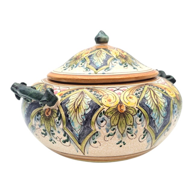 Late 20th Century Erice Ceramica Ericina Sicilian Hand Painted Majolica Lidded Tureen 10.5" For Sale - Image 4 of 18