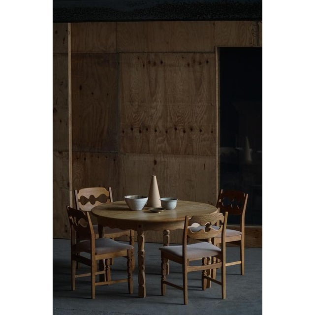 1960s Mid-Century Danish Round Dining Table in Oak with Extensions, 1960s For Sale - Image 5 of 18