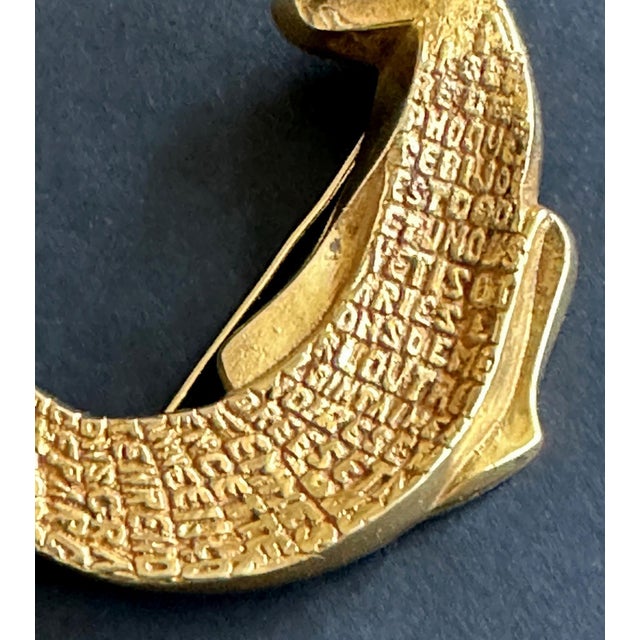 French Bronze À La Gloire des Phoques Brooch Line Vautrin For Sale - Image 9 of 10