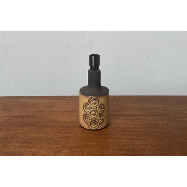 Ceramic table lamp by the Danish manufacturer Frank Keramik from the 60s. A traditional Danish design. The ceramic base...