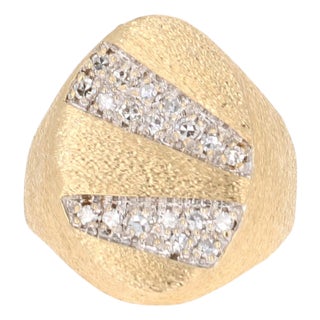 0.35 Carat Diamond 14 Karat Yellow Gold Cocktail Ring, Size 7 For Sale