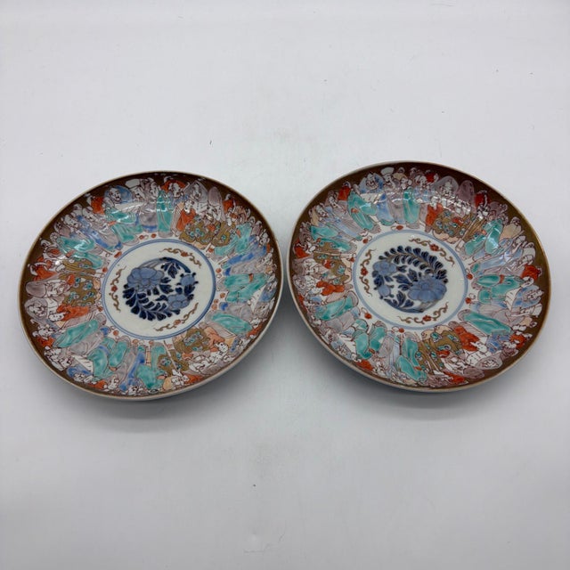 19th Century Japanese Kutani "Thousand Scholars" Porcelain Plates - Pair (8.5") For Sale - Image 15 of 16