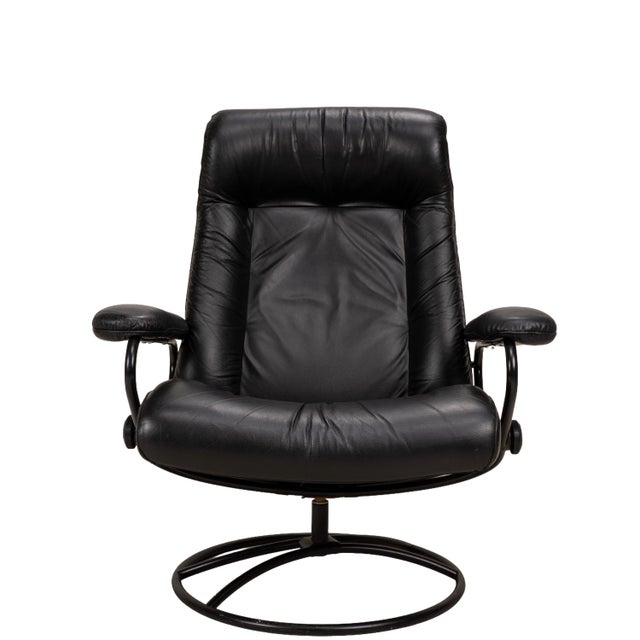 1980s Vintage Ekornes Stressless Black Leather Recliner & Ottoman Made in Norway For Sale - Image 9 of 16