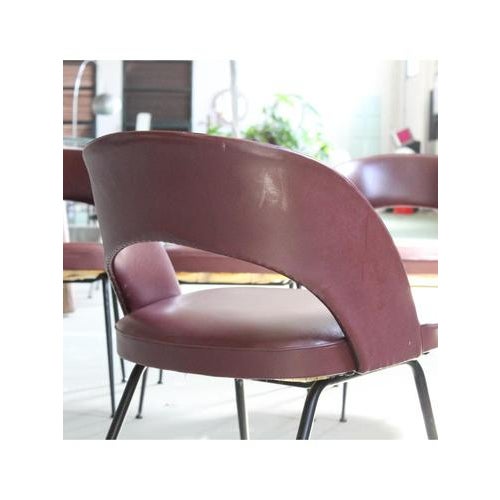 Type Burgundy armchairs Date 1950-59 Origin Italy Materials Skai, Metal Length 53 cm Depth 44 cm Height 76 cm Seat Height...
