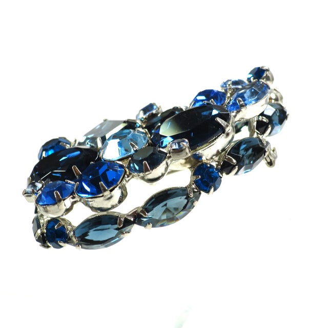 1960s Sapphire & London Blue Crystal Brooch 1960s For Sale - Image 4 of 6