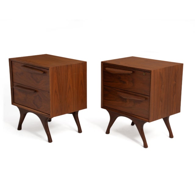 Mid Century Sculptural Walnut Japanese Nightstands a Pair Albert Parvin Vladimir Kagan United Furniture Corp For Sale In Philadelphia - Image 6 of 14