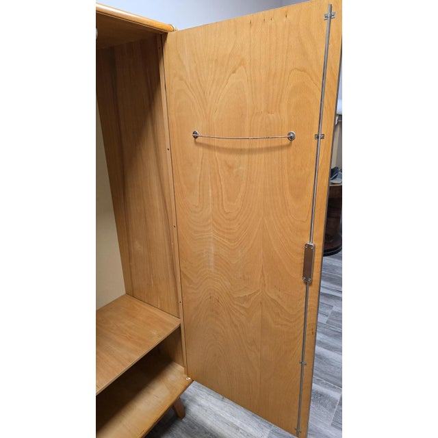 Wardrobe by B. Landsman, in Good conditions. Designed 1960 to 1969