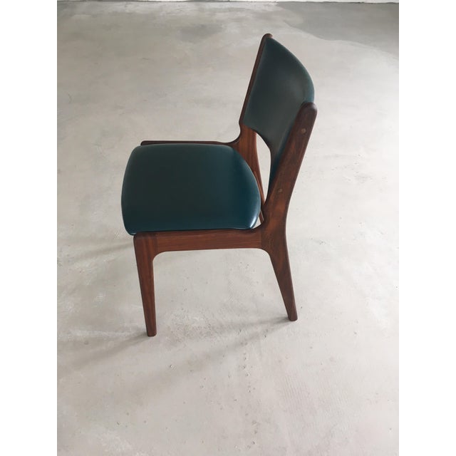 Mid-Century Modern Vintage Danish Teak Dining Chairs by Erik Buck, Customizable Reupholstery, 1960s, Set of 4 For Sale - Image 3 of 9