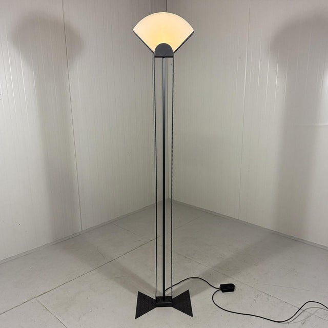 Italian Floor Lamp in Steel Tear Plate and Glass, 1980s For Sale - Image 10 of 18