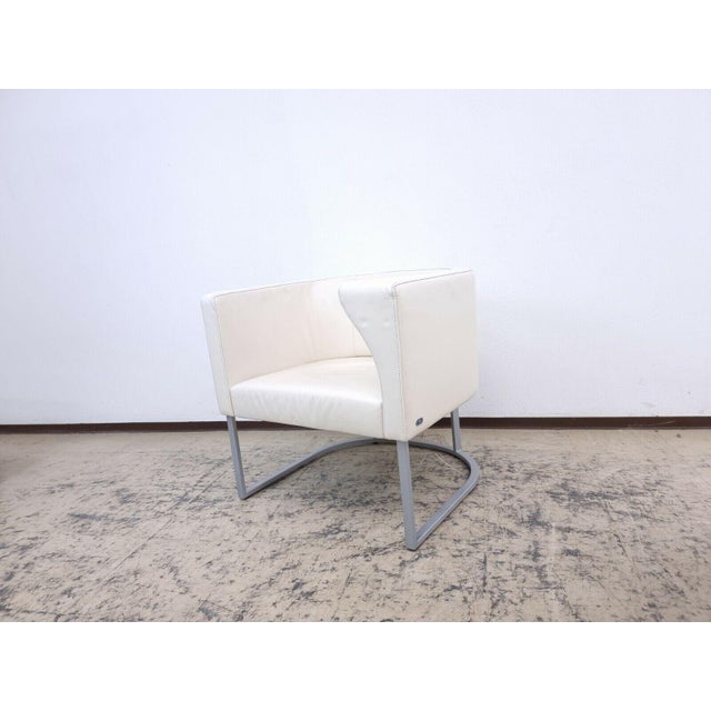 De Sede Ds 207 genuine leather seat/chair, in color creme-white. Minimal signs of wear existing. Another Copy available,...