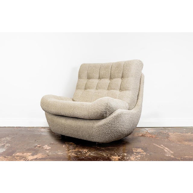 If another fabric than beige is chosen, the item is considered made to order and the right to return does not apply. This...