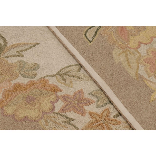 Antique 20th Century Hooked Rug in Beige With Garden Bouquet Design - Rug & Kilim For Sale - Image 9 of 9