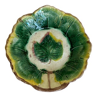 Late 19th Century Majolica Decorative Bowl For Sale