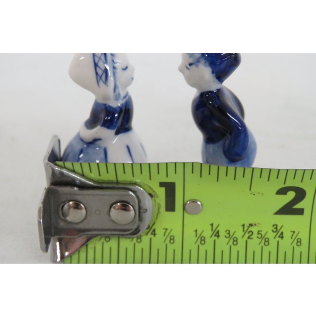 Blue Delft Style Blue Young Couple Dutch Boy Girl Miniature Porcelain Figurine 4498b For Sale - Image 8 of 9