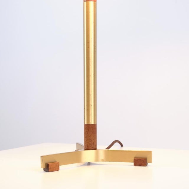 President Table Lamp in Teak and Brass by Jo Hammerborg for Fog & Mørup, 1960s For Sale - Image 9 of 10