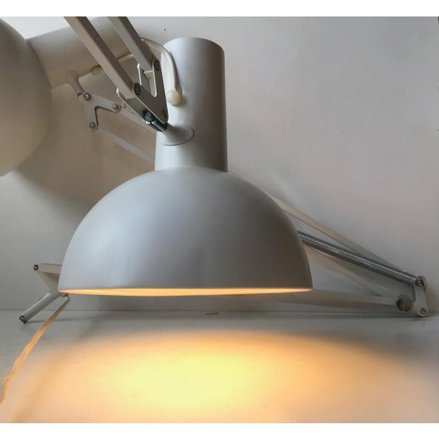 White Articulated Architect's Desk or Table Lamps from Louis Poulsen, 1970s, Set of 2 For Sale - Image 6 of 10