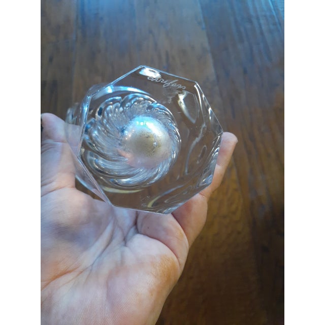 Gustavian (Swedish) 1990s Signed Orrefors Sweden Lead Crystal Jan Johansson Fleur Swirl Vase For Sale - Image 3 of 6