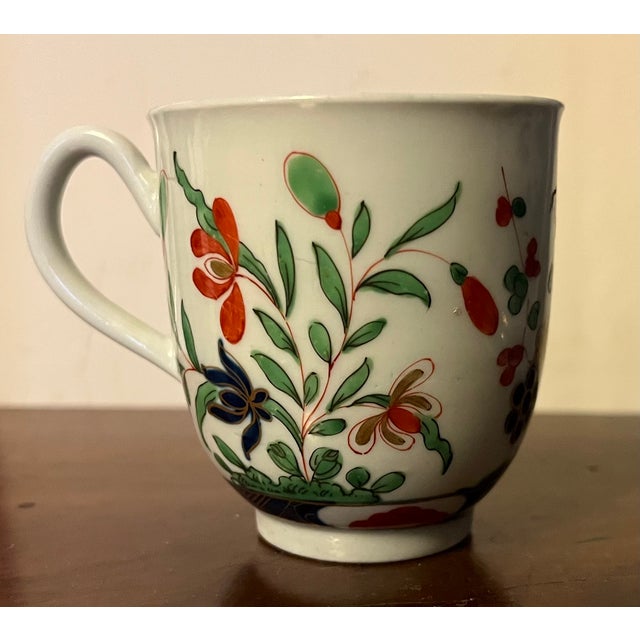 Antique 18th century Worcester porcelain first period Imari coffee cup in the Kempthorne pattern, circa 1768. Measures 3...