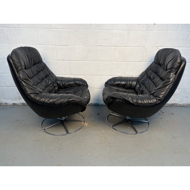 Animal Skin Pair of Vintage Black Leather Swivel Chairs For Sale - Image 7 of 14