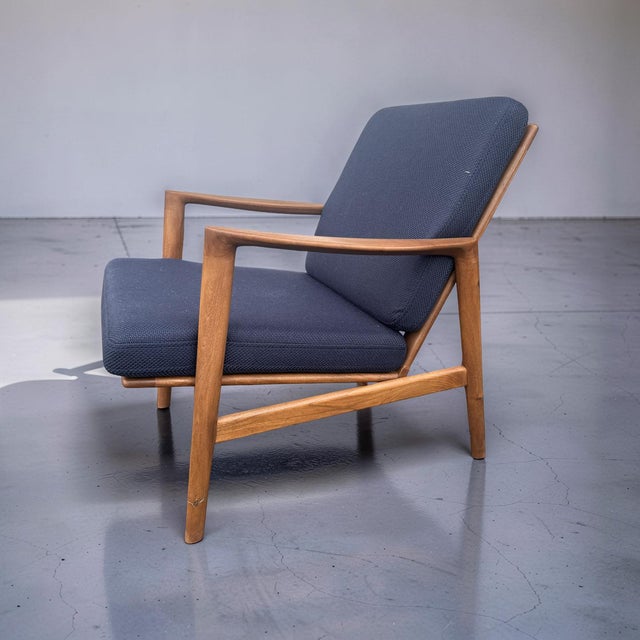 Scandinavian Modern Lounge Chairs, Set of 2 For Sale - Image 5 of 5