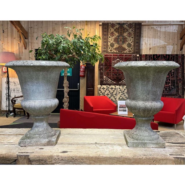 Medici Planters in Reconstituted Stone, 1970s, Set of 2 For Sale - Image 13 of 13