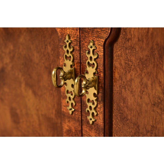 Brown Thomasville Georgian Carved Mahogany Lighted Breakfront Bookcase or Dining Cabinet For Sale - Image 8 of 16