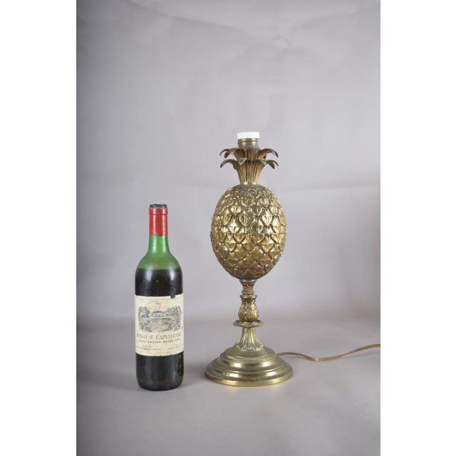 1950s Gold-Toned Pineapple Table Lamp with White Pleated Shade, 1950s For Sale - Image 5 of 15