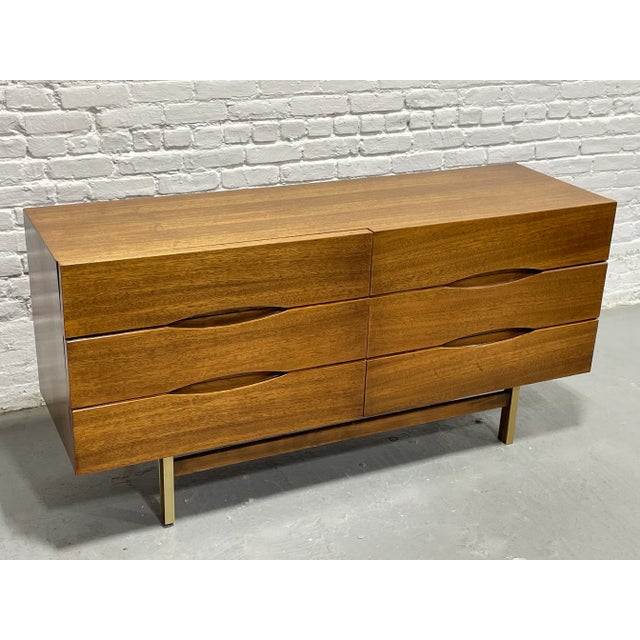 Mid Century Modern Credenza / Double Dresser by American of Martinsville, C. 1960's For Sale - Image 9 of 14