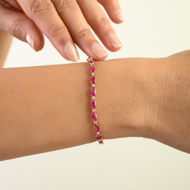 6.93Ct Mozambique Oval Cut Red Ruby & Diamond Tennis Bracelet in 14k Yellow Gold For Sale - Image 4 of 14