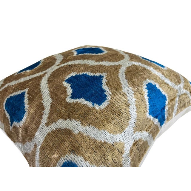 Large Silk Cushion Cover with Ikat Design, 2000s For Sale - Image 4 of 11