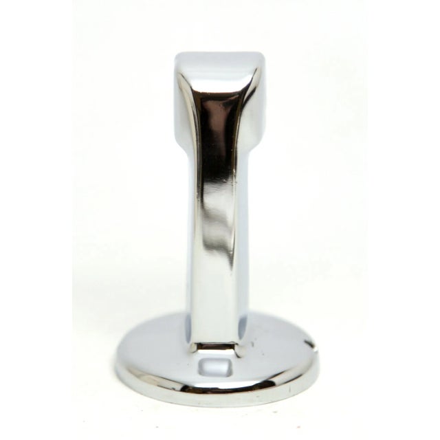 Vintage towel bar brackets manufactured by Hoover, made of chrome plated brass and featuring an octagon bar design. Sold...