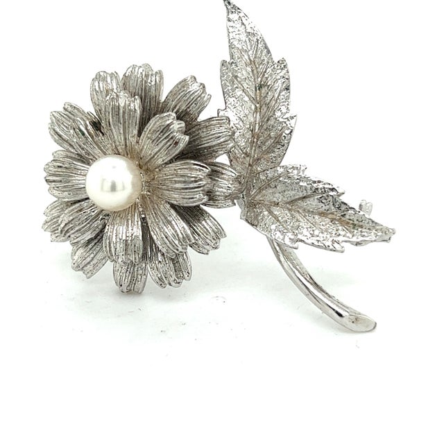 1990s Mikimoto Estate Akoya Flower Pearl Brooch Pin Sterling Silver 6.16 mm For Sale - Image 9 of 11