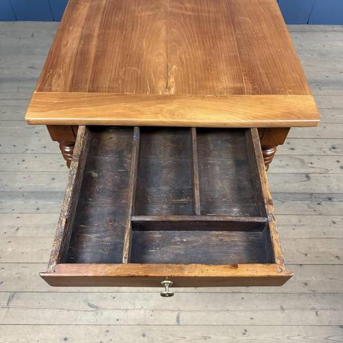 French Dining Table in Cherry Wood For Sale - Image 15 of 18