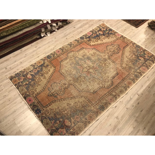 Traditonal Handmade Floral Rug- 4′7″ × 7′3″ For Sale - Image 6 of 11