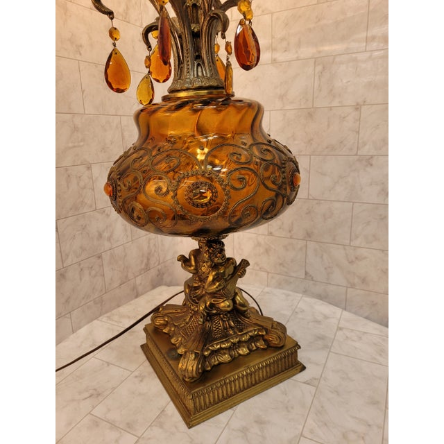 Hollywood Regency Art Glass Amber Gold Crystal Cherubs Table Lamp For Sale - Image 4 of 10