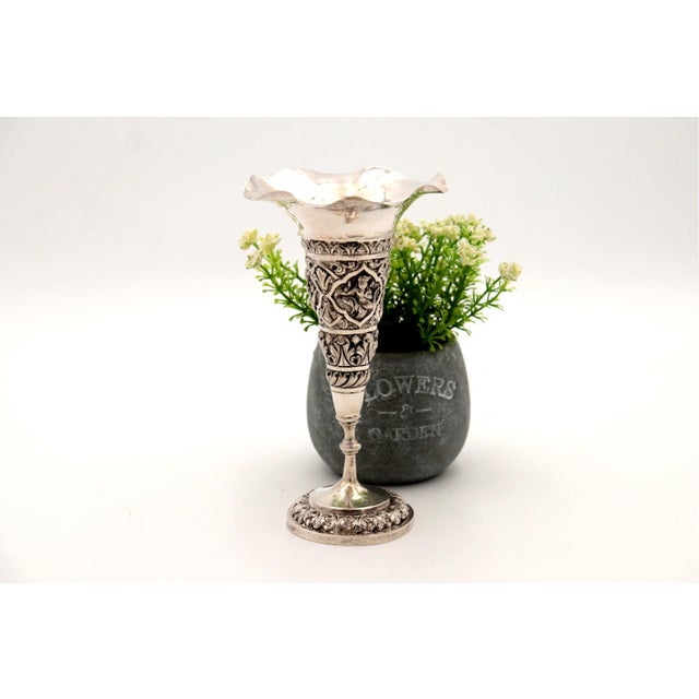 Silver Vase with Hindu Reliefs with Circular Base and Wavy Edge For Sale - Image 6 of 6