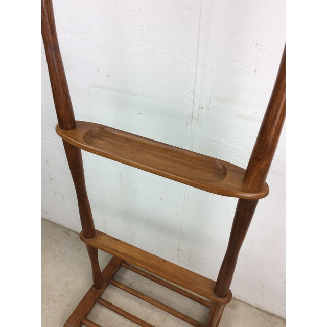 Mid Century Modern Solid Wood Gentleman’s Valet With Carved Accessory Dish For Sale - Image 4 of 12