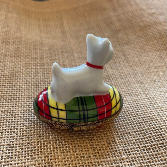 Limoges, France 1980s Limoges Porcelain Scottie Dog Box For Sale - Image 4 of 11