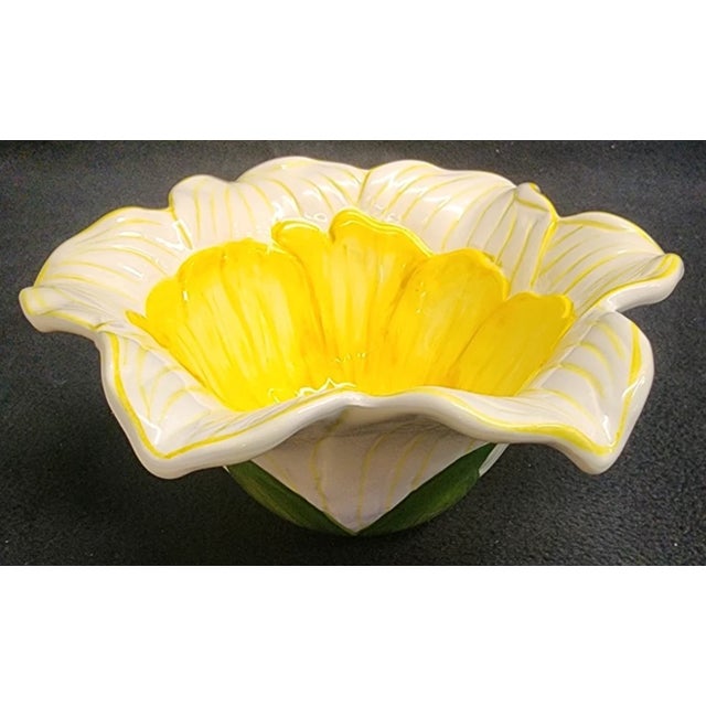 Ceramic Vintage Mid-Century Modern Daffodil by Ambiance 3-Piece Set Dessert Plate For Sale - Image 7 of 7