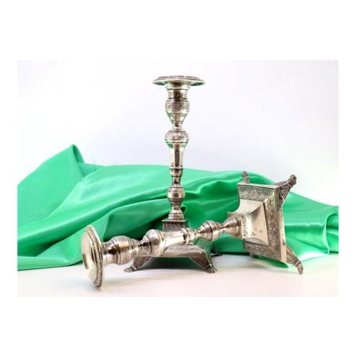 Silver Candlesticks with Turned and Engraved Shafts, Set of 2 For Sale - Image 3 of 7