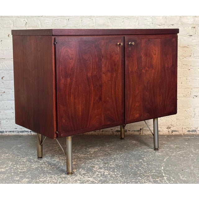 Mid-Century Modern Mid-Century Modern Rosewood Two-Door Cabinet For Sale - Image 3 of 12