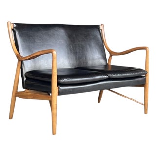 Scandinavian Modern Walnut & Black Leather Loveseat – Sculptural Frame For Sale