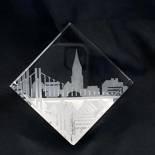Contemporary Steuben Glass Prism Paperweight New York City Skyline (City Block) Signed No. 8156, Etched Art Glass (Vintage 1990s) For Sale - Image 3 of 15