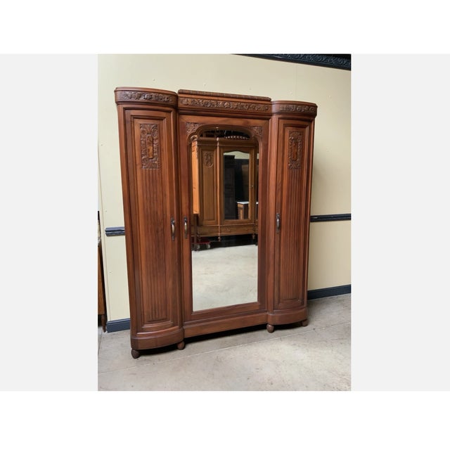 Vintage Art Deco Wardrobe in Walnut, 1930 For Sale - Image 10 of 10
