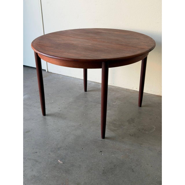 Vintage Danish Teak Round Dining Table – Mid Century Modern Scandinavian Table 1960s For Sale - Image 4 of 8