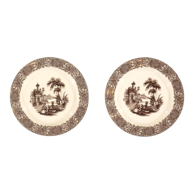 Late 20th Century Vintage Decorative Plates - Pair For Sale
