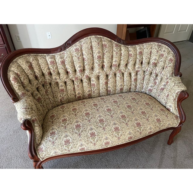 Late 19th Century Victorian Love Seat For Sale - Image 4 of 6