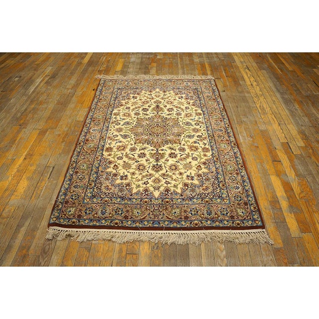 1940s Ivory Medallion Antique Persian Isfahan Rug Silk Highlights 3'8" X 5'5" Knotted Pile Carpet For Sale - Image 16 of 18